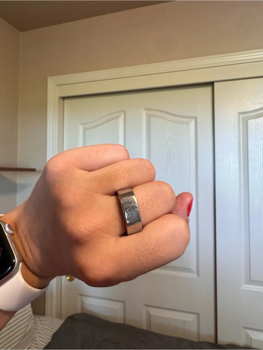 Oura Smart Ring in Silver